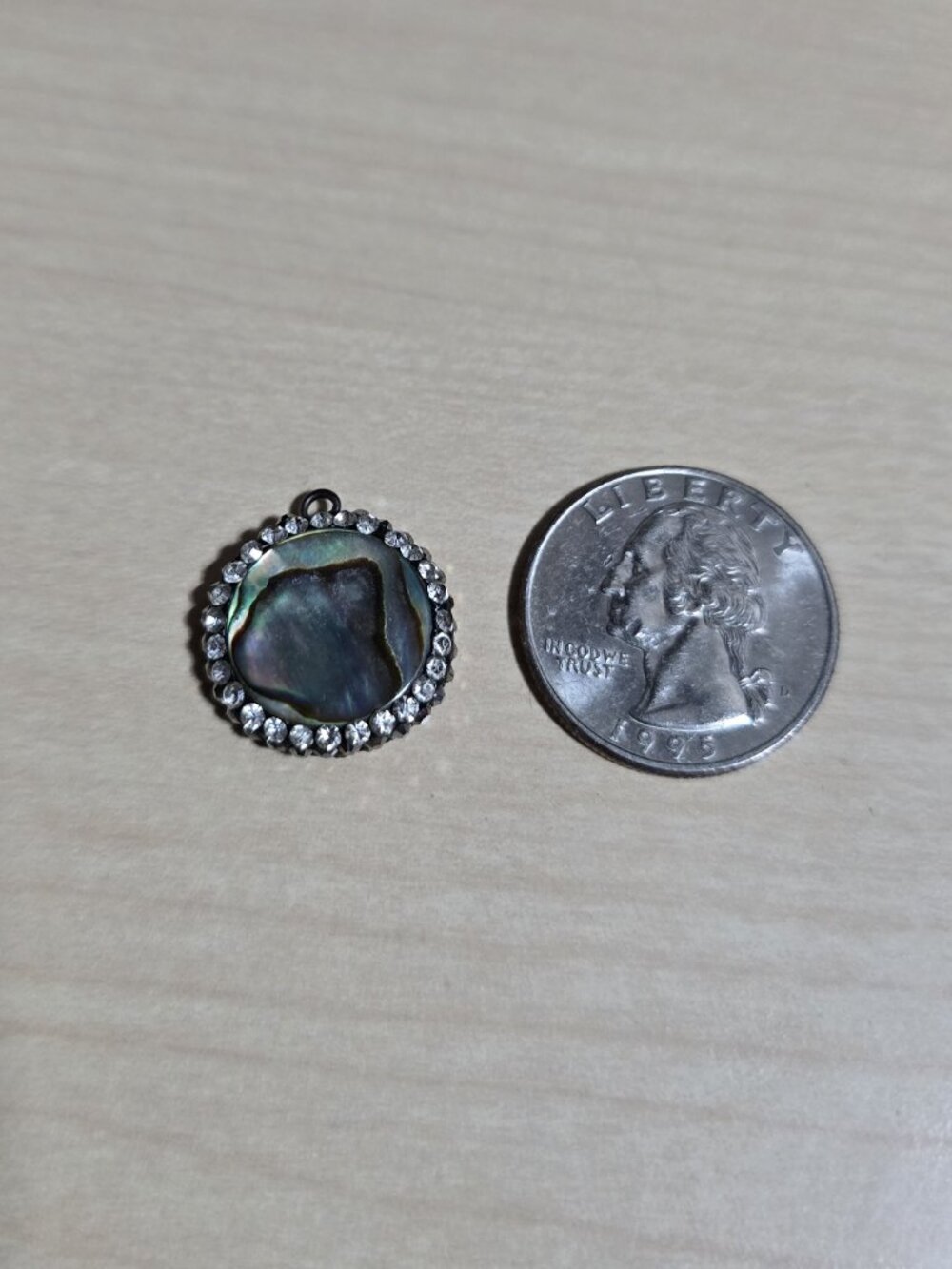 Abalone Shell Pendant Inside A Silver Tone Frame With Crystals - Picture 3 of 3